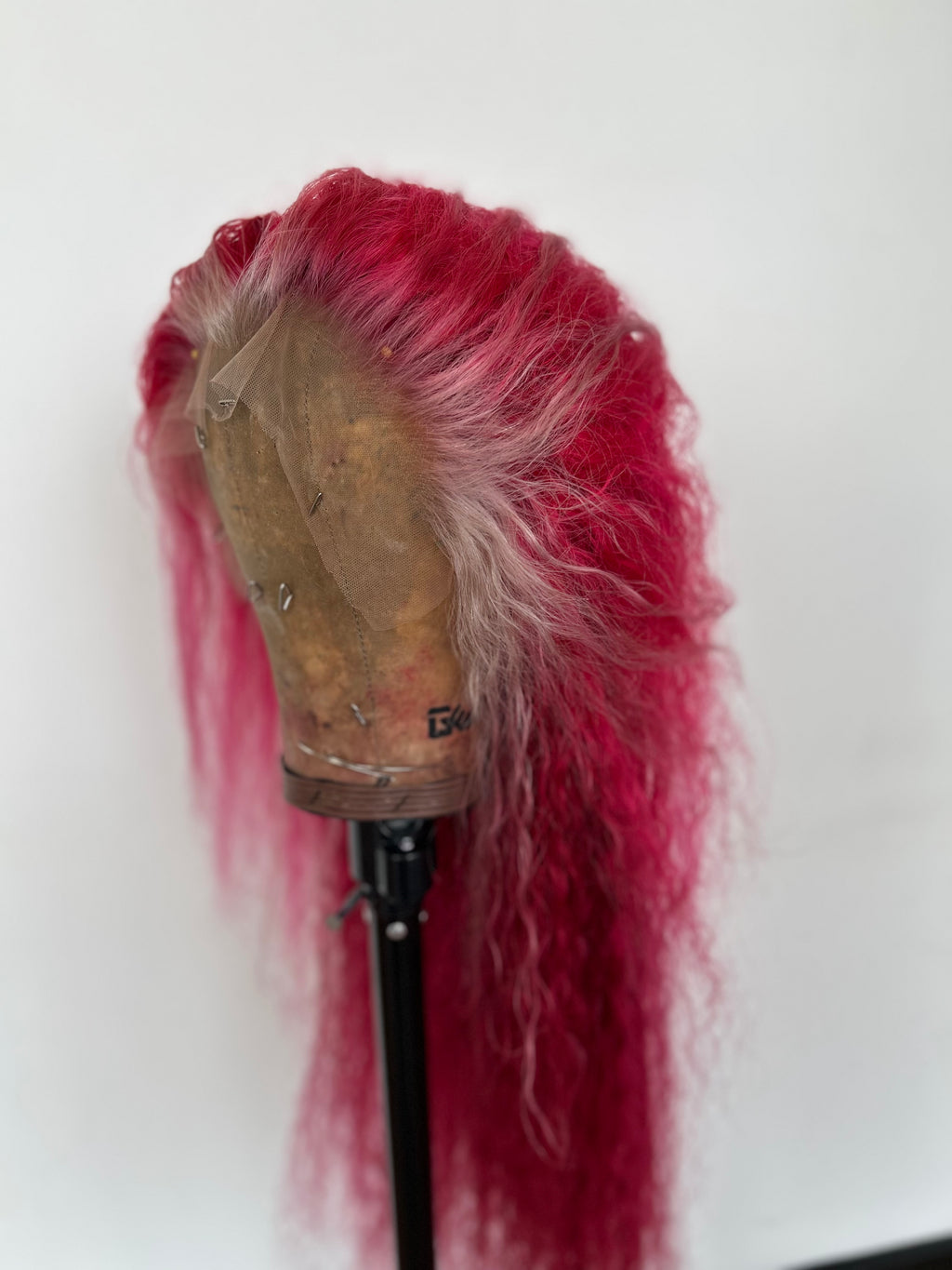 Gluless Wig Construction