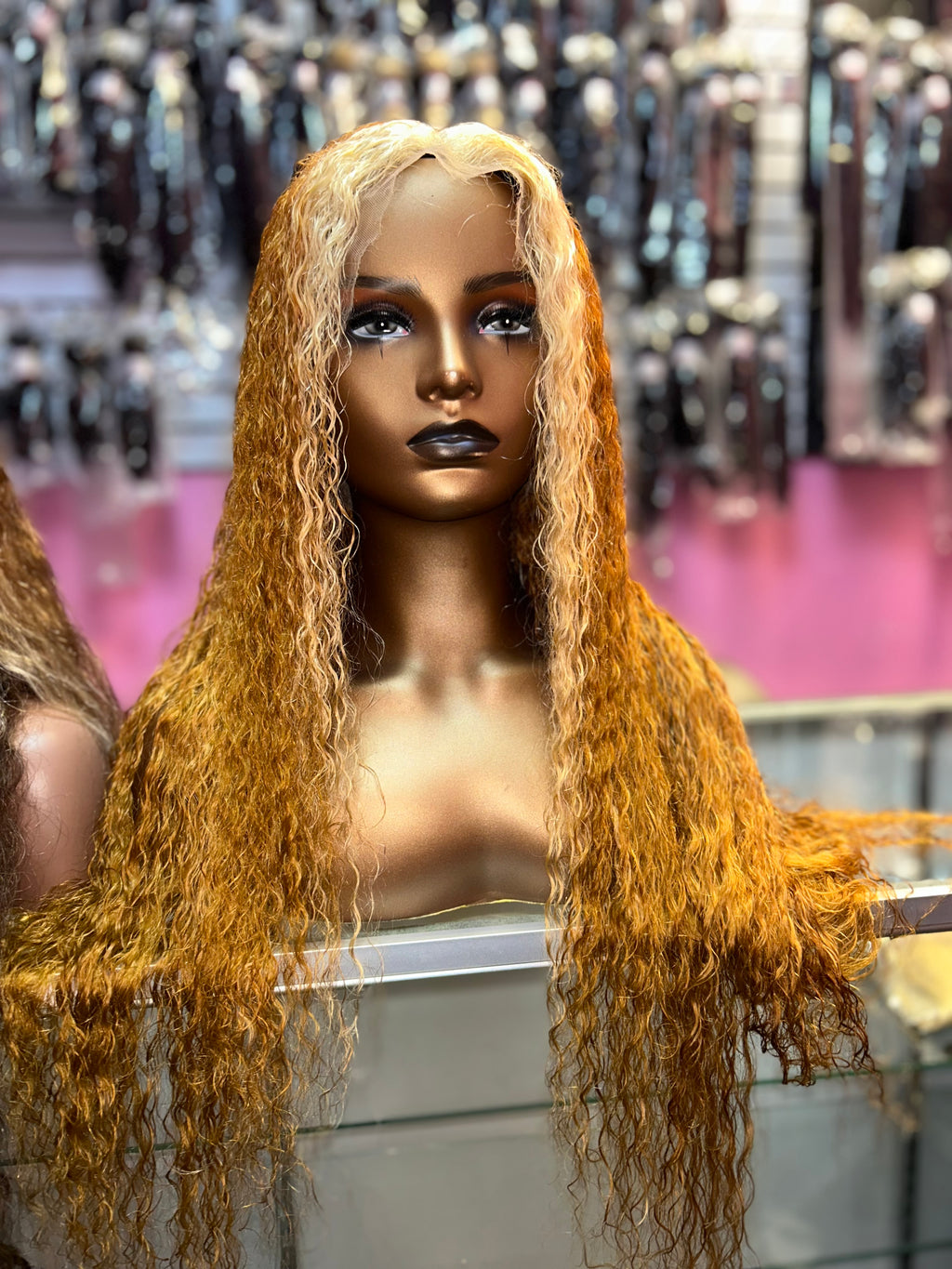 Gluless Wig Construction